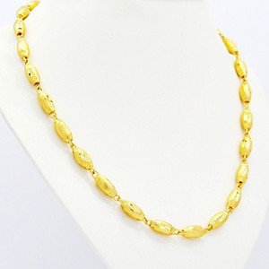 伟德国际肖战为宝诗龙全球代言人频繁亮相引发粉丝打卡热潮