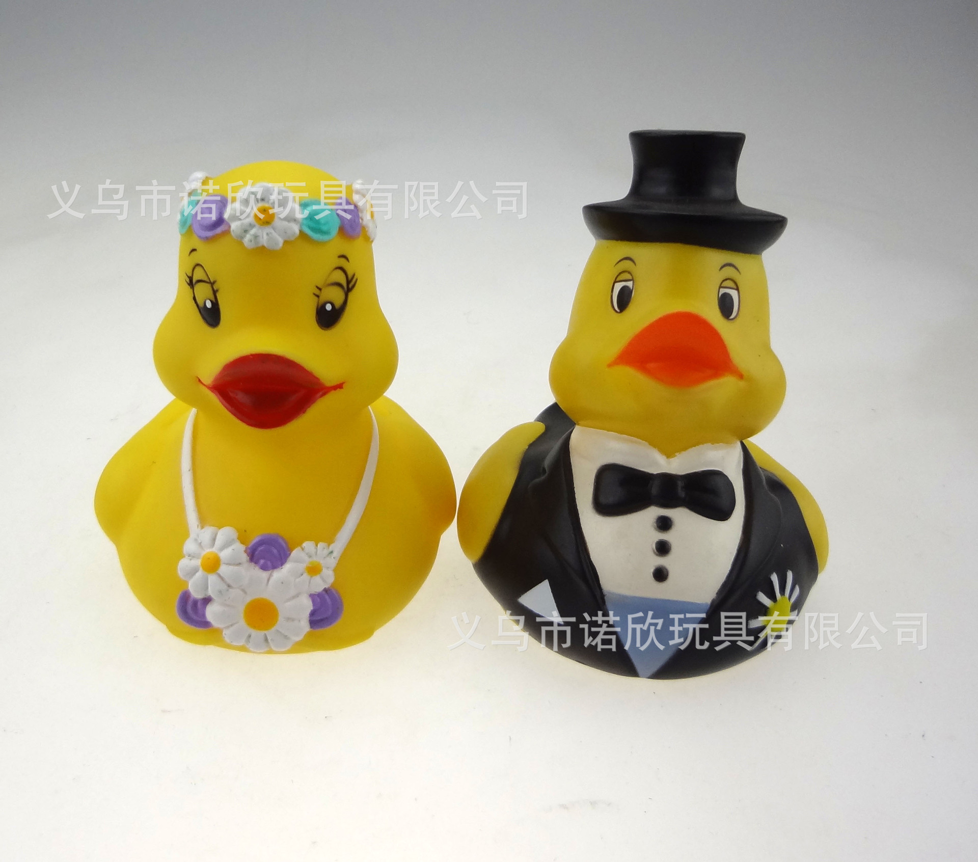 情人节鸭子饰品 鸭子夫妻装扮 浮水搪胶鸭子