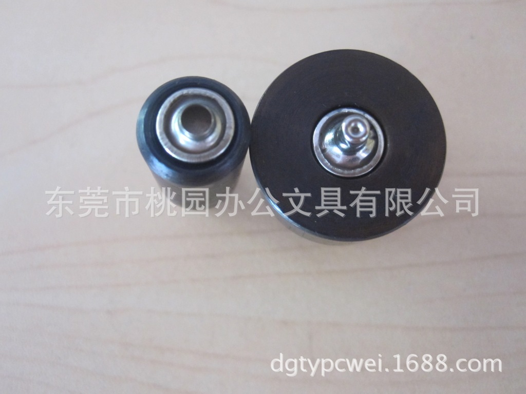 双面钉模具