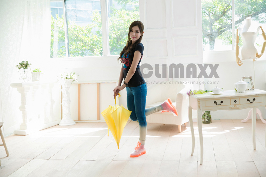 摄影服务-台湾女模特 <em>tina - 女鞋</em> 淘宝摄影服务