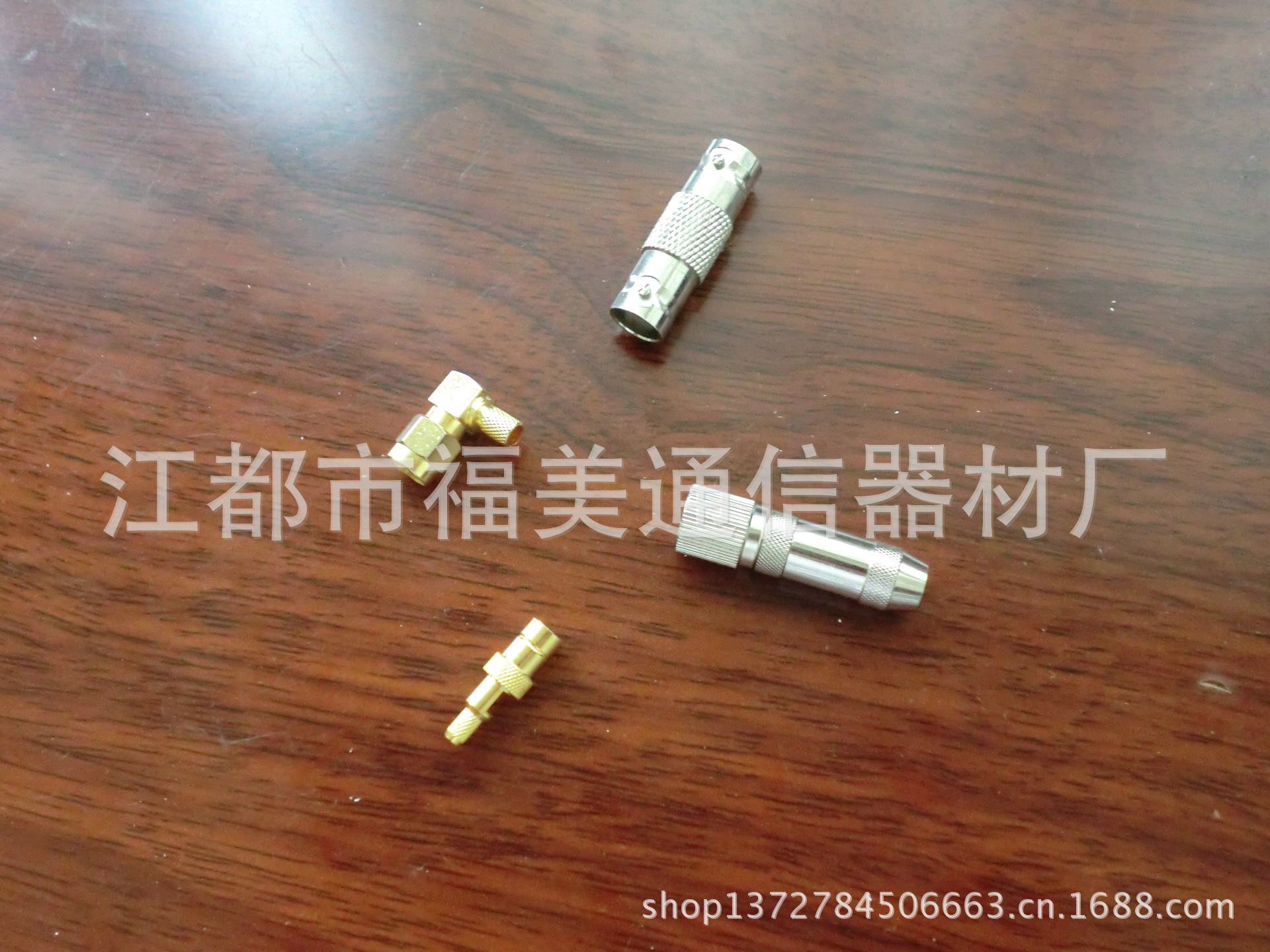 大量供應電子元器件連接器射頻同軸連接器ATNT CC3 華偽 富士通供應各種同鈾連接器L9  BNC  CC3  LE