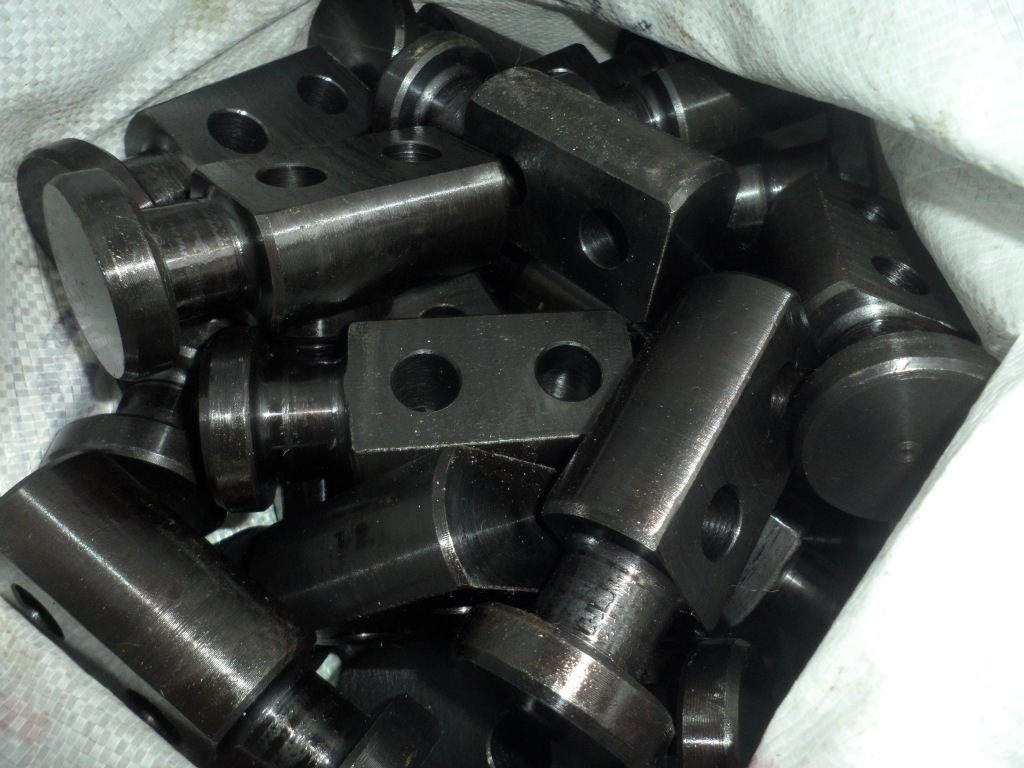 廿载浙漂归故乡 “水城五金”销中东