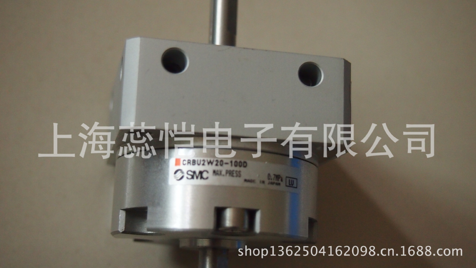 SMC氣缸CRBU2W20-100D全新2個-01