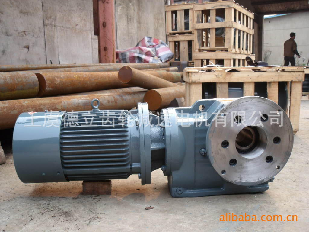 310584195_887789276[1]