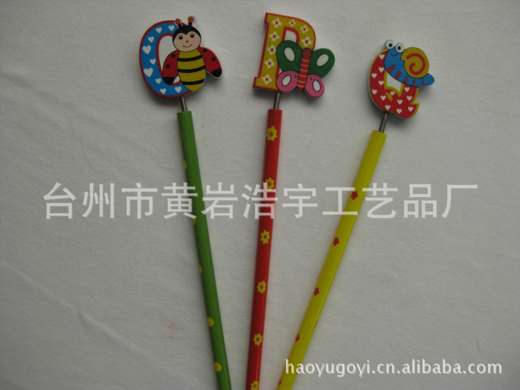 【生产创意学习文具木制卡通英文字母数字铅笔