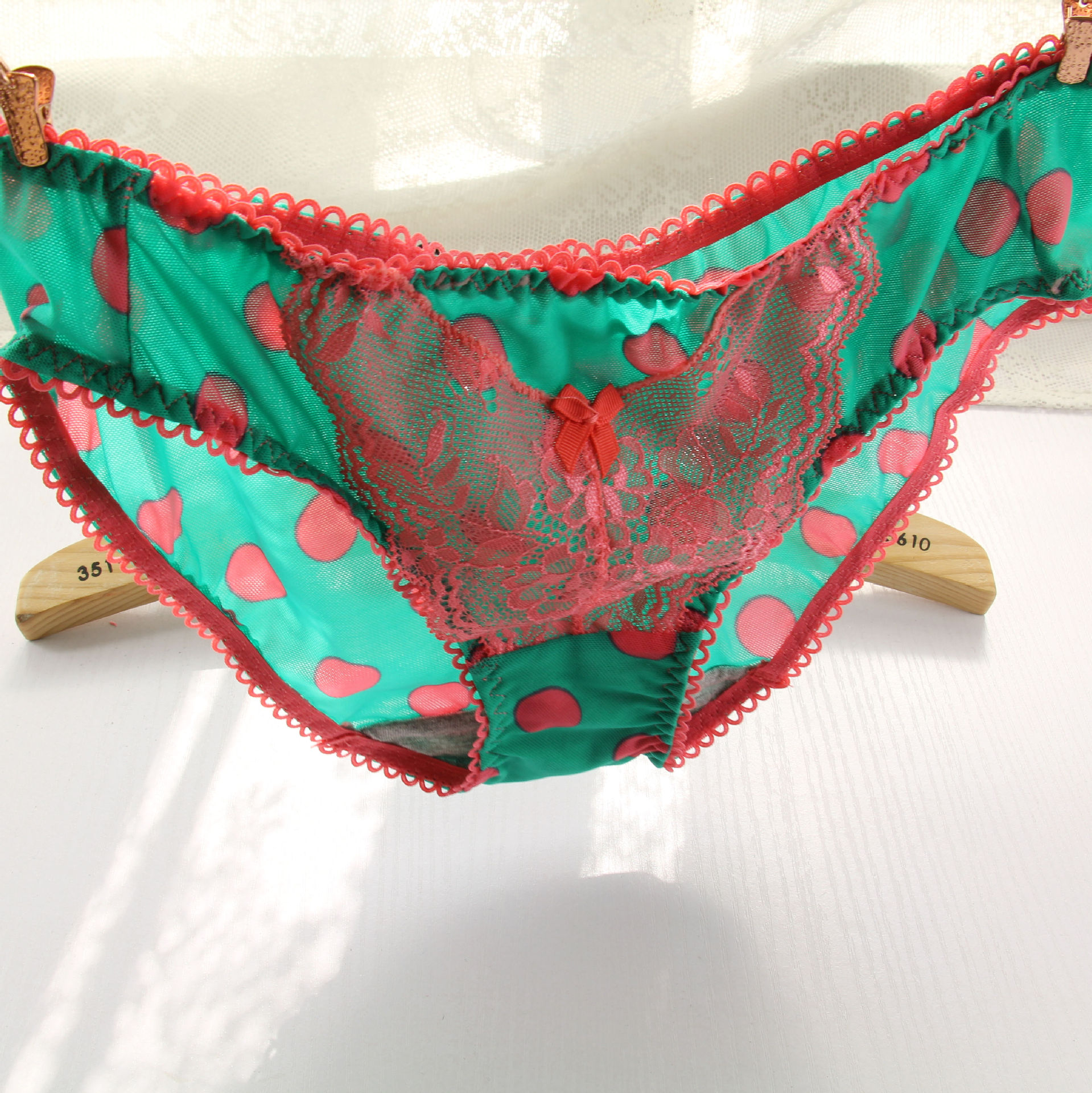 性感<em>女士内裤批发</em> 外贸半透明蕾丝纯棉档低腰