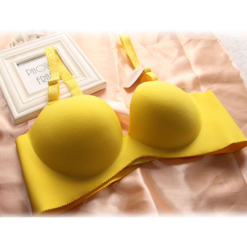 维多利亚的秘密 纯色光面一片式<em>无痕文胸</em>聚拢