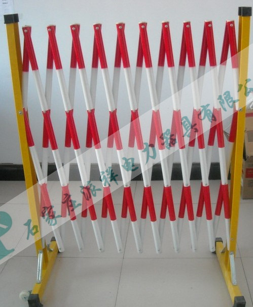 绝缘管式伸缩围栏2