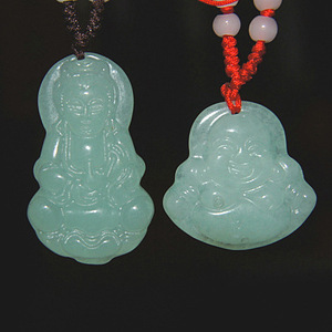 伟德国际云南省昭通市中级人民法院关于15-翡翠A货豆子吊坠1（第一次拍卖）的公告