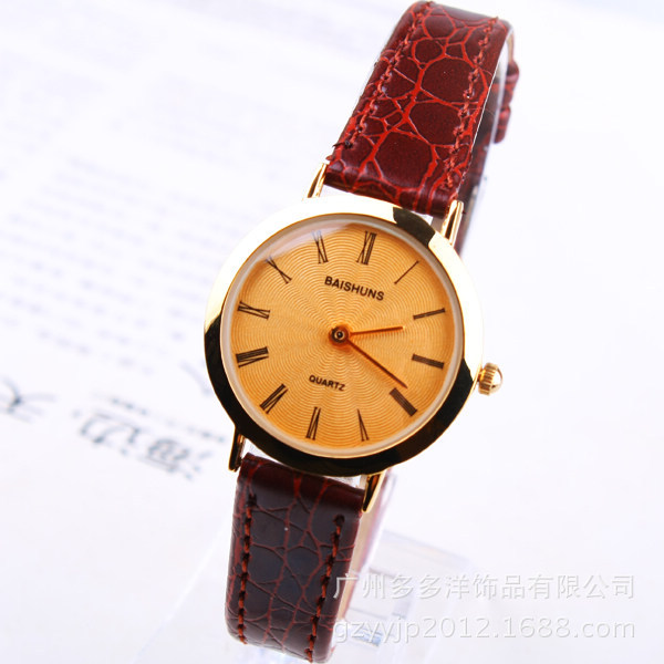 供应小巧石英<em>女式皮带</em>防水手表 罗马刻度时尚