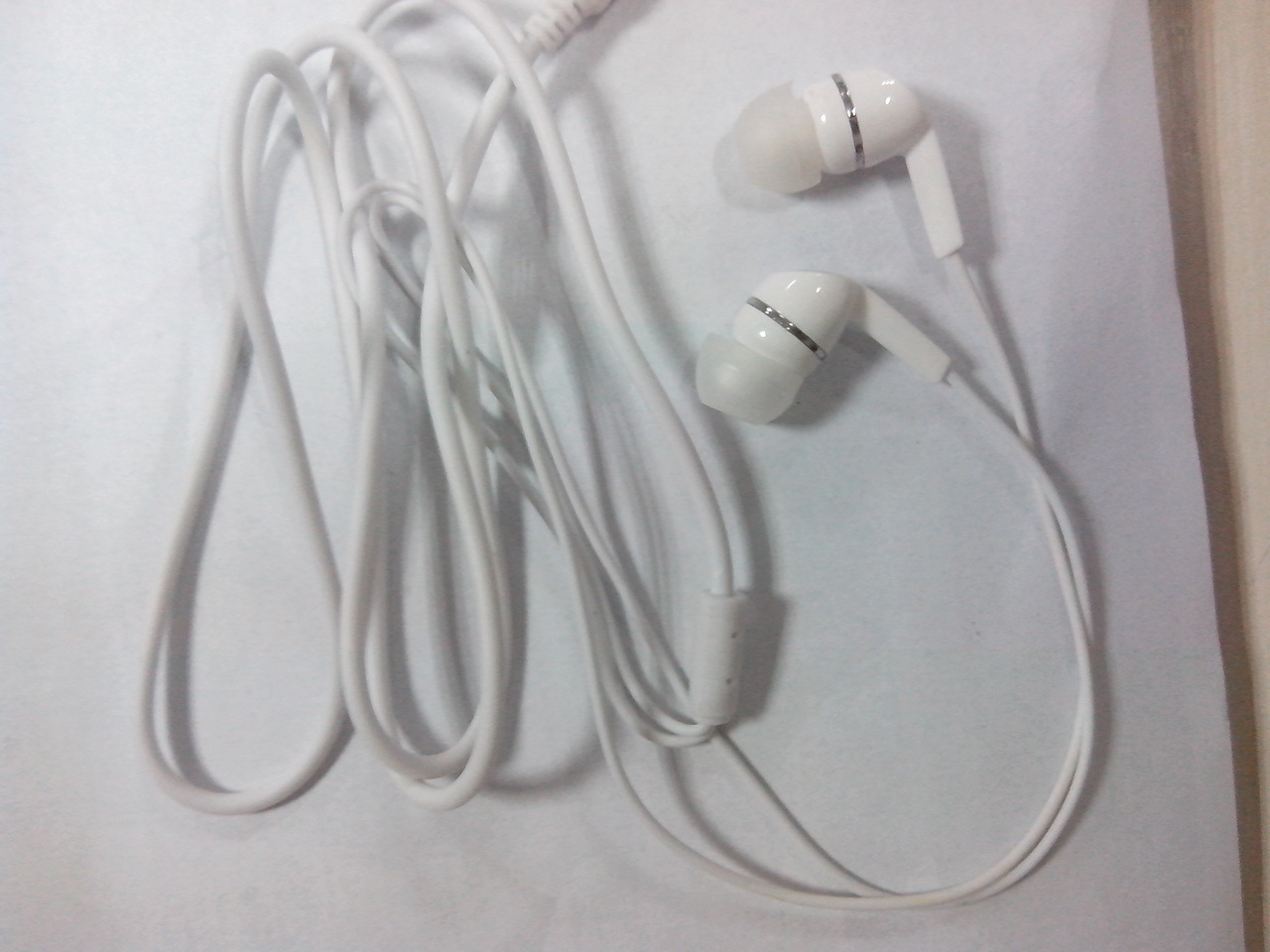 【新款白色耳机 不带麦耳机线 MP3耳机线 厂家