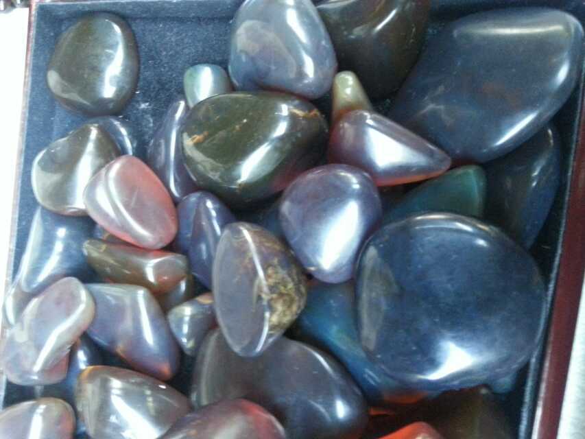 缅甸皮壳好卖相不错好货一批雕料棕蓝珀