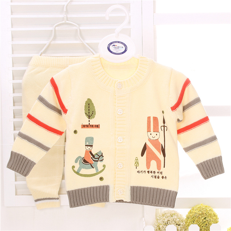 婴之佩<em>宝宝毛衣</em>对襟<em>毛衣</em>套<em>立领开衫</em>对扣线衣纱