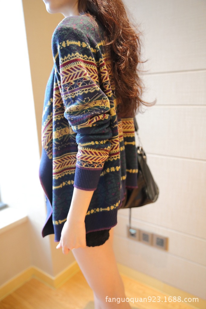 发采购女式针织衫-新款针织<em>开衫不规则设计</em>民