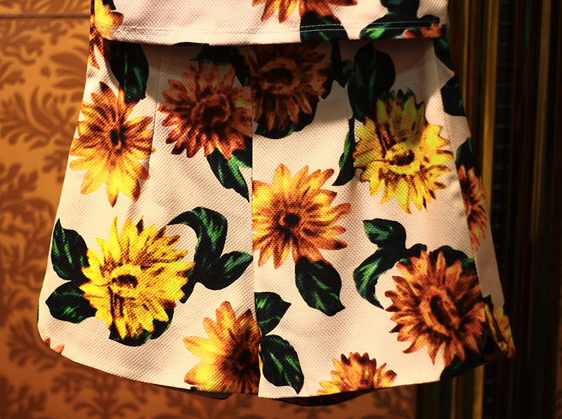 2014欧美太阳花印花上衣+休闲太阳<em>花短裤套装</em>