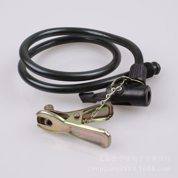 1382822373_1036000191