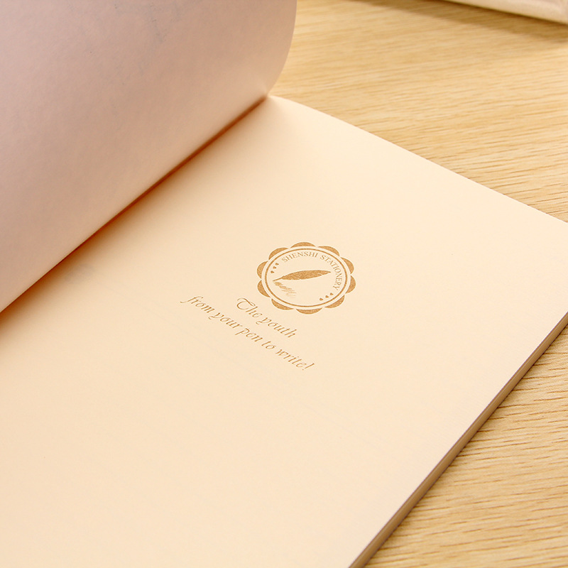 新款纯色封面记事本 32开牛皮纸·时尚艾菲尔