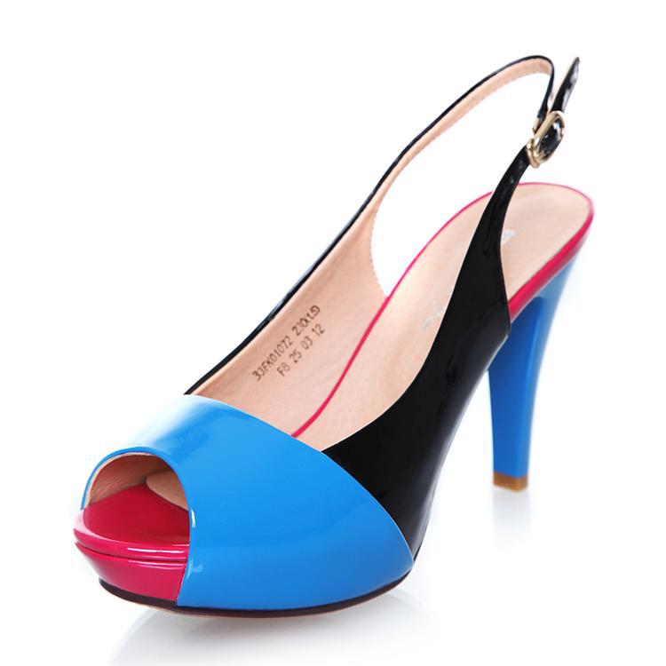 韩版<em>流行</em>风格牛皮<em>女凉鞋</em>淑女首选牛筋漆皮鱼嘴