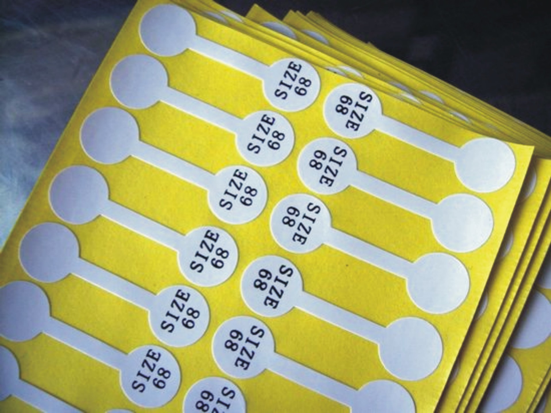 标签纸-激光蚀刻机 用于加工3m7847柔性标签