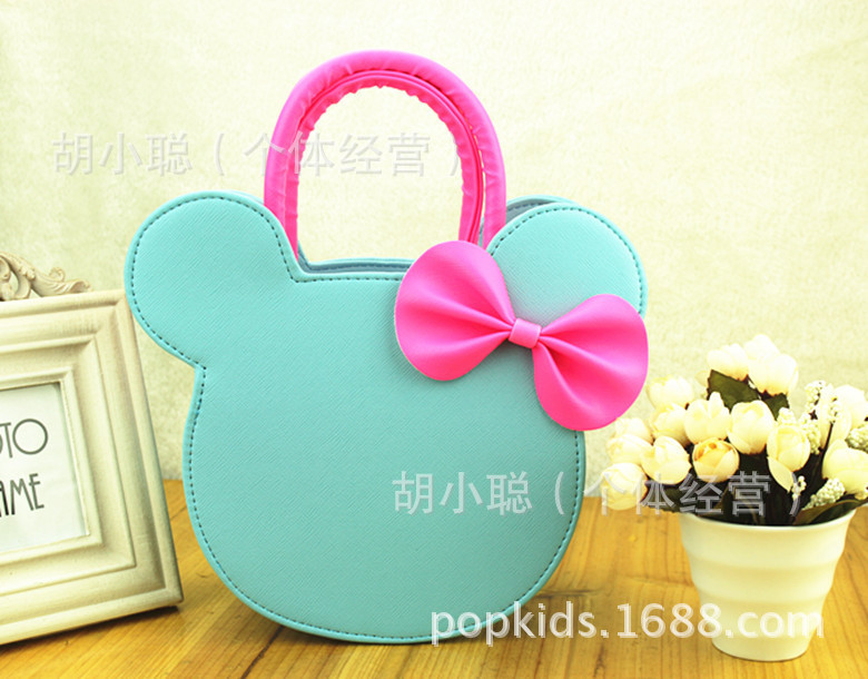 901263363_1329370269