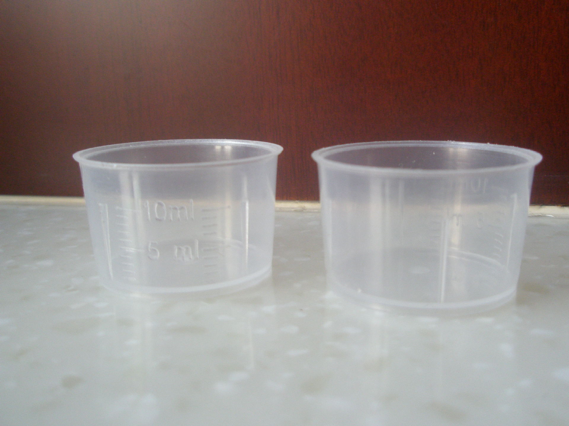 供应优质10ml量杯,透明量杯,服药杯,塑料量杯