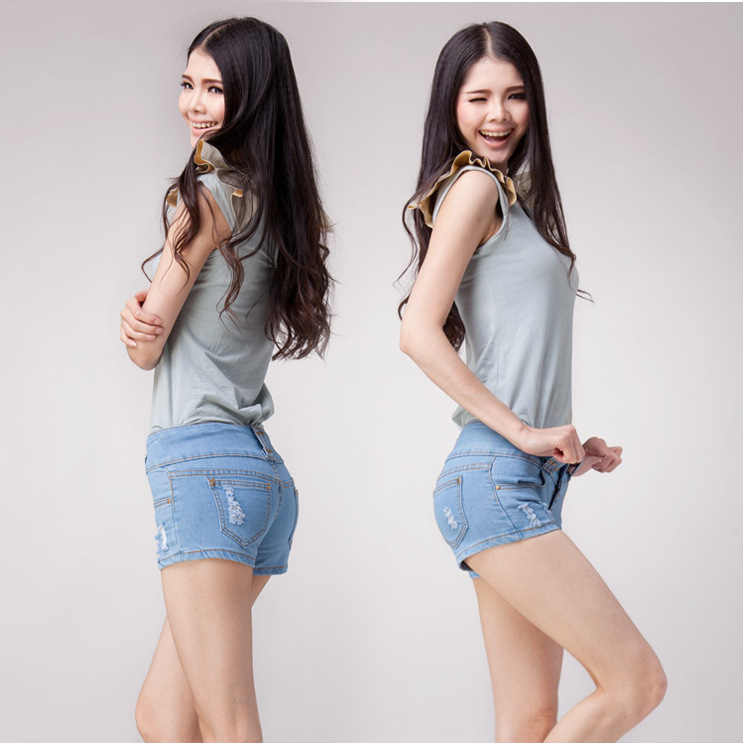 2014百搭<em>牛仔短裤女韩</em>休闲<em>显瘦</em>钮钉收腹女夏