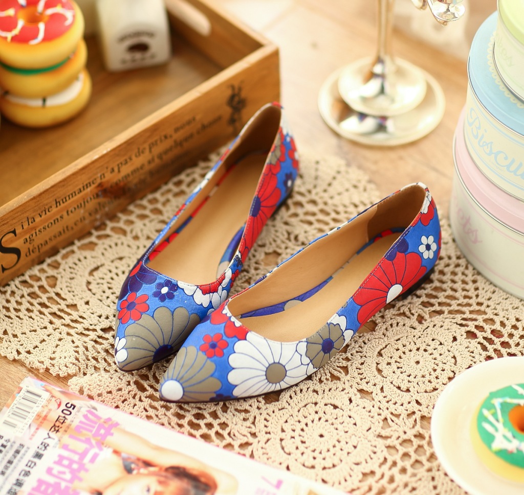 014春季新款韩版淑女单鞋印花真皮<em>女鞋尖头</em>鞋