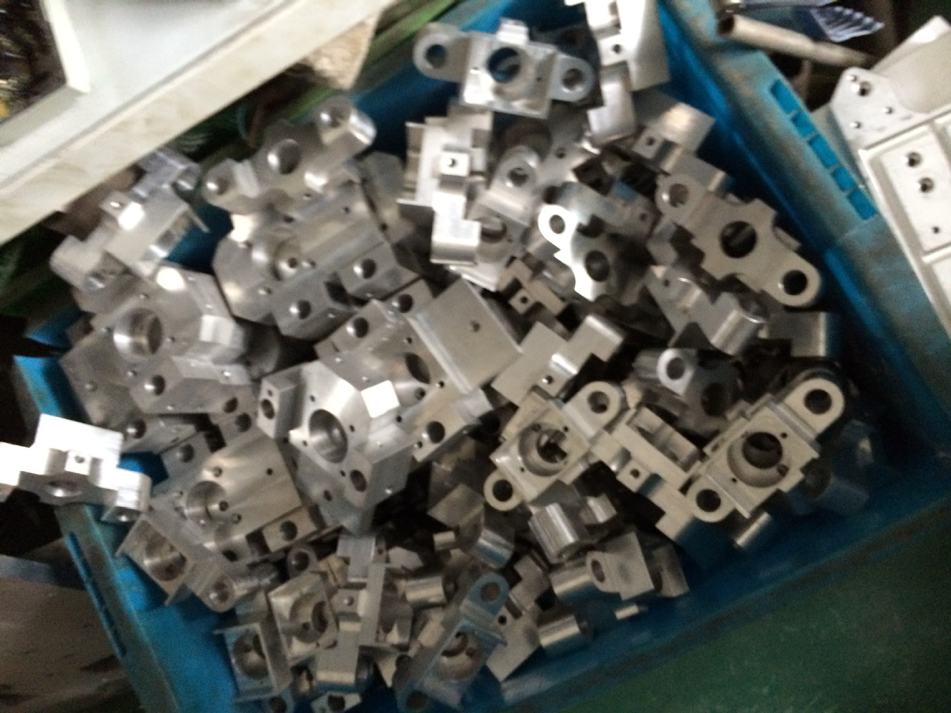 CNC加工中尽数台对外加工、包装机械配件加工、食品机械配件加工