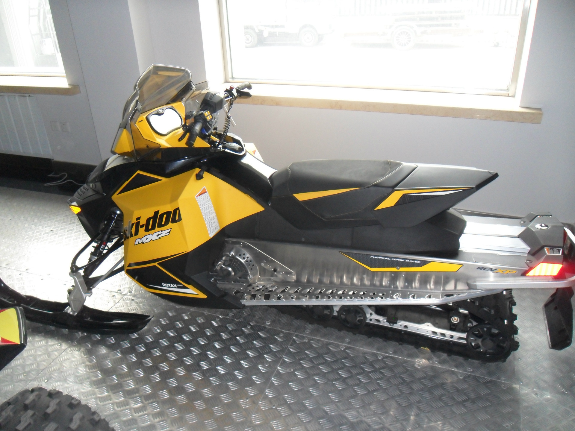 全新加拿大庞巴迪进口雪地摩托车600cc 550cc