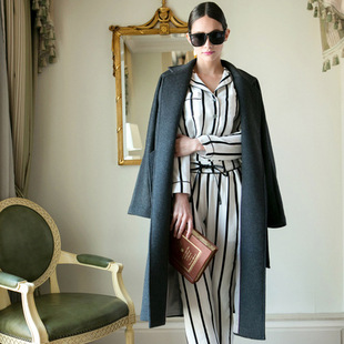 页面图片设计-两三事 别了,司徒雷登 2014春装