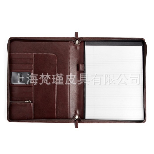 Classic-Zippered-Padfolio-Burg