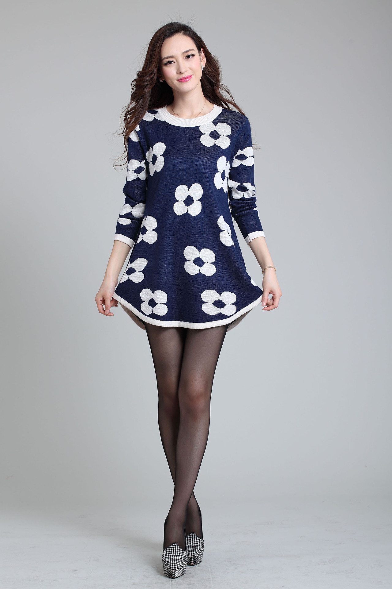 东大门<em>女装批发</em>秋季新款<em>毛衣</em>宽松<em>大码</em>针织衫圆