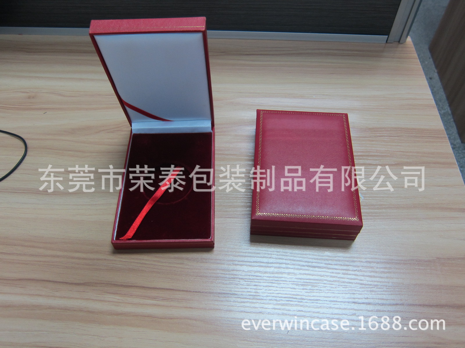 Medal box 100x140x30mm