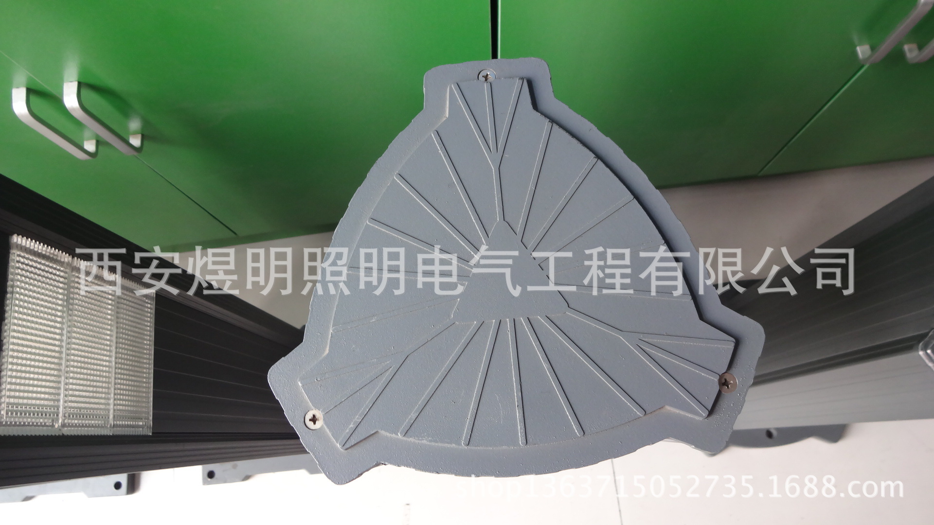 草坪灯