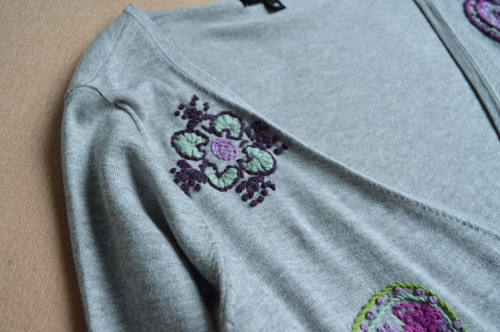 批发采购<em>女式</em>毛衣-外贸原单 <em>女式</em>针织<em>绣花羊绒</em>