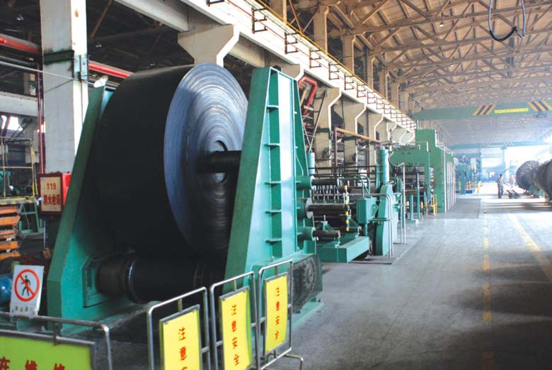 输送带成型机142