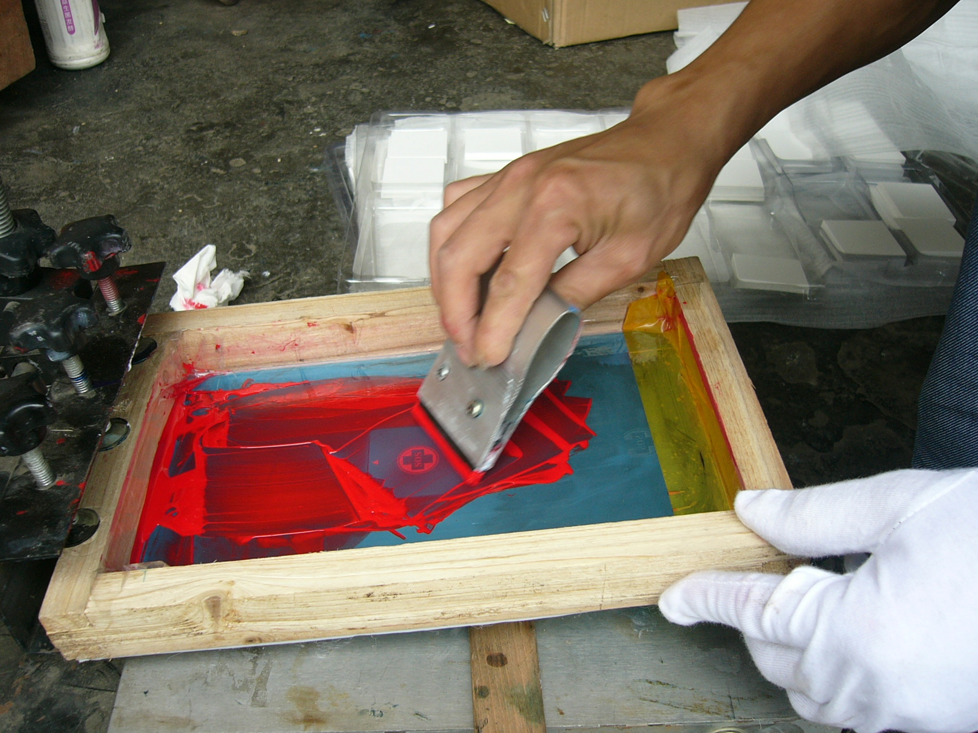 丝印机-手工丝印台的操作原理 如何操作手工丝