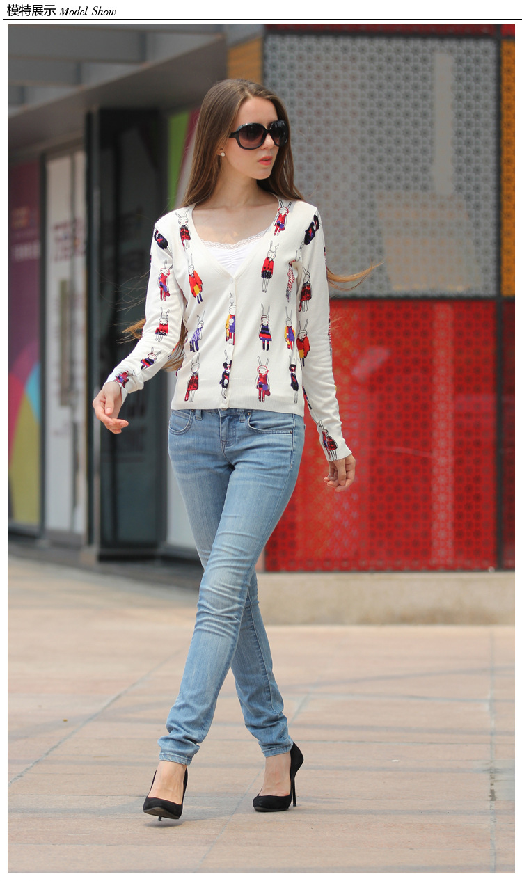 美秋装新款兔女郎卡通人物图案薄款<em>针织开衫</em>小