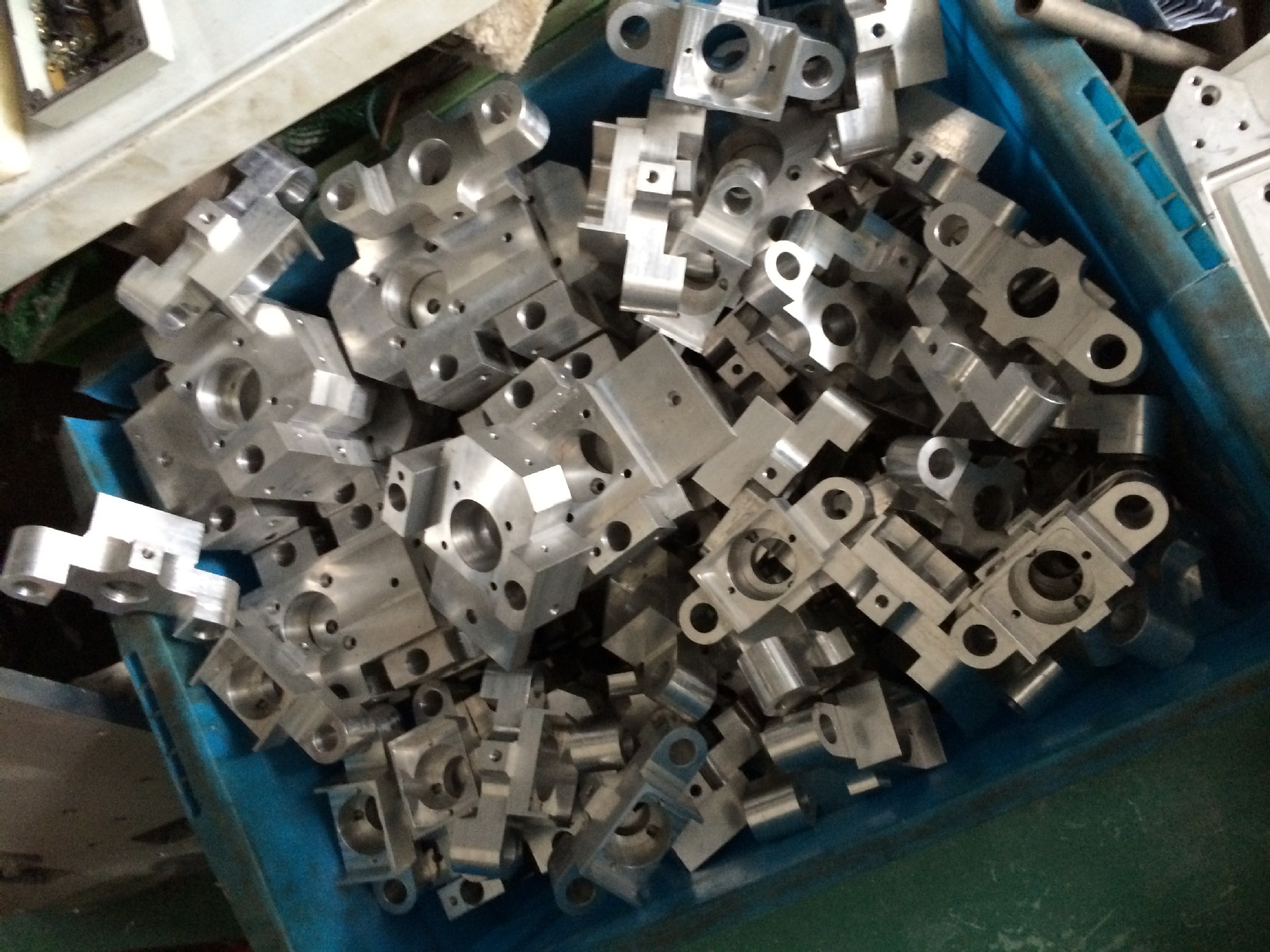 CNC加工中尽数台对外加工、包装机械配件加工、食品机械配件加工