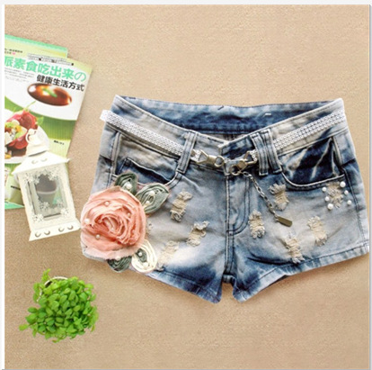 百搭磨破水洗热裤 花朵订珠<em>牛仔短裤女 图片</em>_