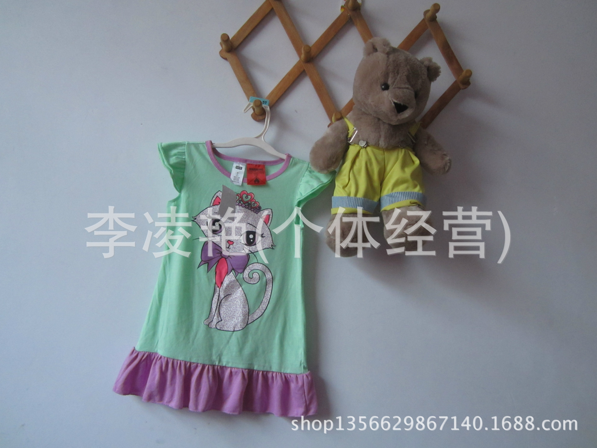 外贸童装 原单女童连衣裙 中童<em>卡通</em>猫印花<em>裙子</em>