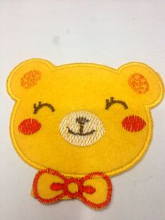 可爱漂亮的蝴蝶结熊卡通布贴 绣花背胶贴布 电脑刺绣 可定做图案