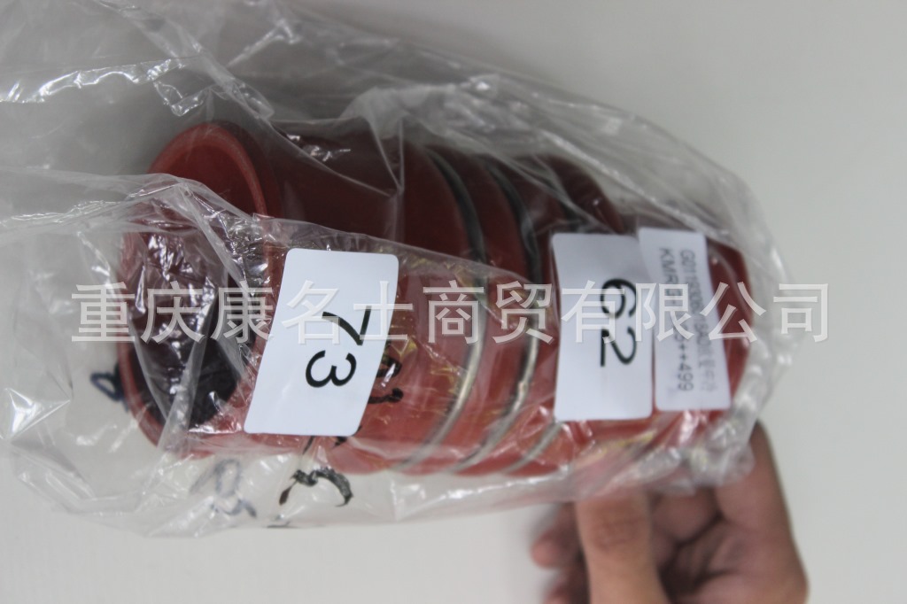 河南胶管KMRG-1005++499-欧曼中冷器胶管G0119306018A0欧曼中冷-内径62变73X西北胶管,红色钢丝4凸缘3直管内径62变73XL160XH70XH80-2