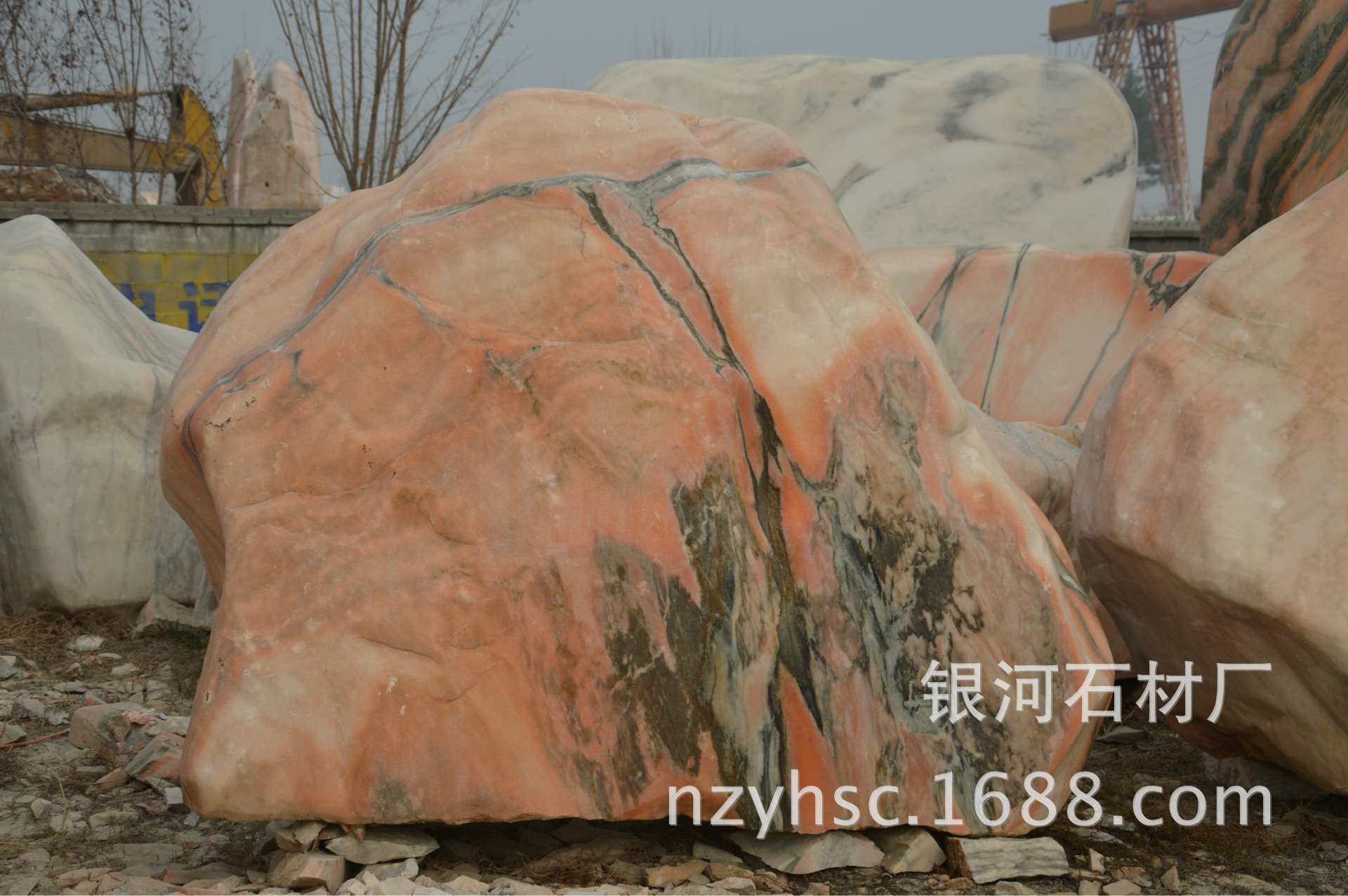 南阳南召风景石市场 产地 每一块精美的石头会唱歌