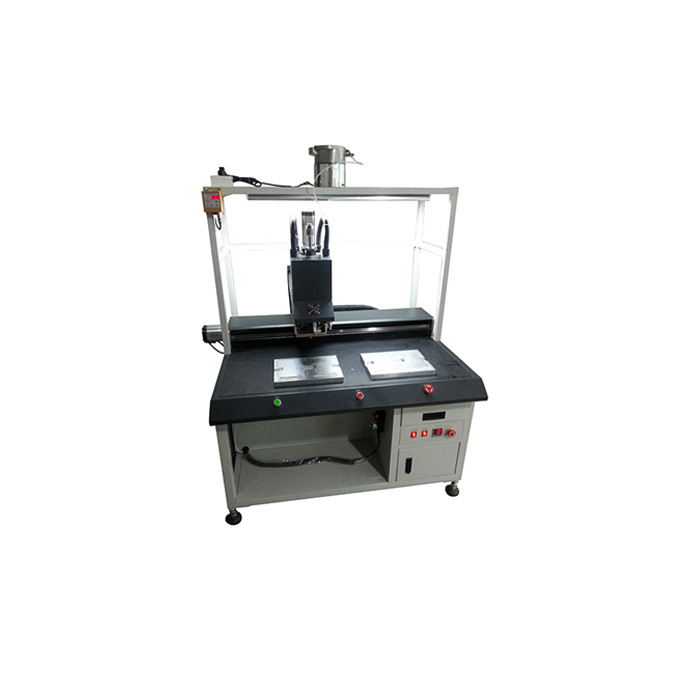 其他行业专用设备-手机壳全自动螺母热熔埋植