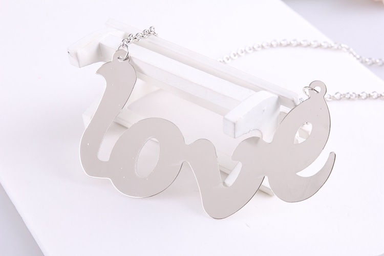 批发采购项链-2014韩版新款<em>毛衣链 英文</em>字母新