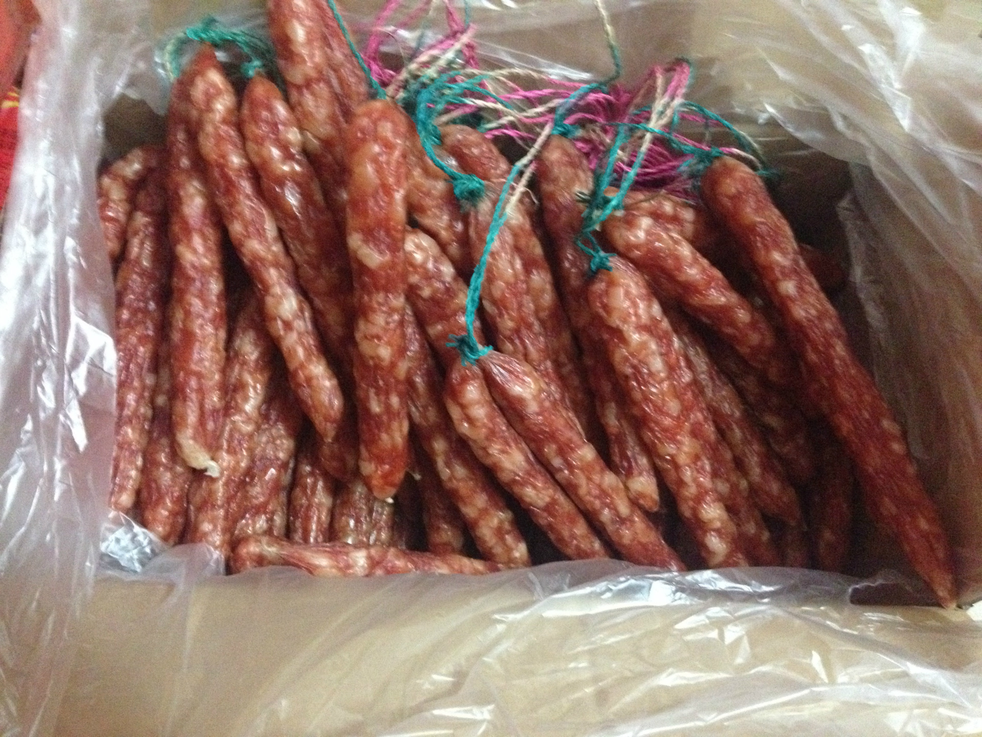 深加工肉类-厂家直销广式腊肠腊肉中山特产岗峰三花腊肠批发-深加工肉类尽在阿里巴巴