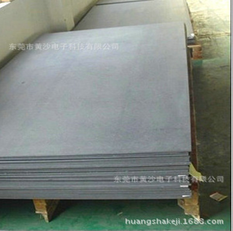 1113502332_1208799112