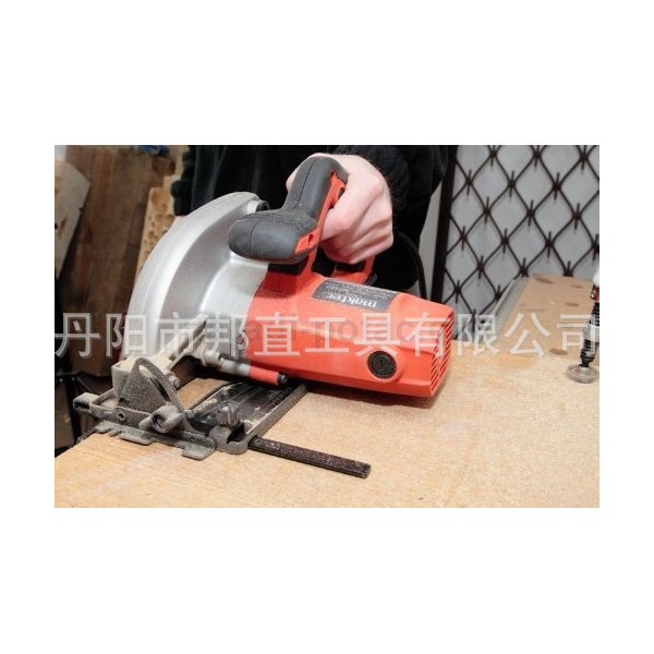maktec-mt582-