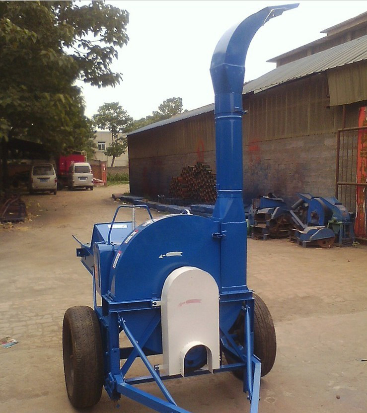 【郑州银狐砸草机具有钢结构机架,体积小,重量